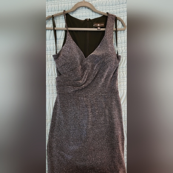 Betsy & Adams Black Metallic Gown Size 8 - Like New! - Picture 2 of 8